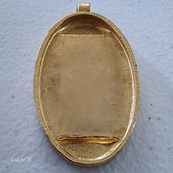 Goldtone and Brown Oval Pendant - Picture 6 of 9